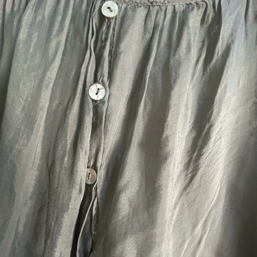 Nina Kendosa Silk Green Gray Blouse with Jersey ruffled Liner in size large NWT - Picture 8 of 16